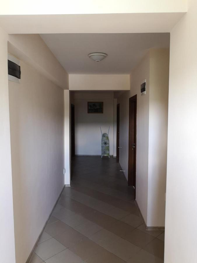 Alfa Guest Rooms With Parking Varna Eksteriør bilde