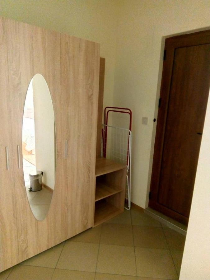 Alfa Guest Rooms With Parking Varna Eksteriør bilde